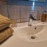 Quarto em Acomodações Particulares Trines Hjerterom Steinkjer